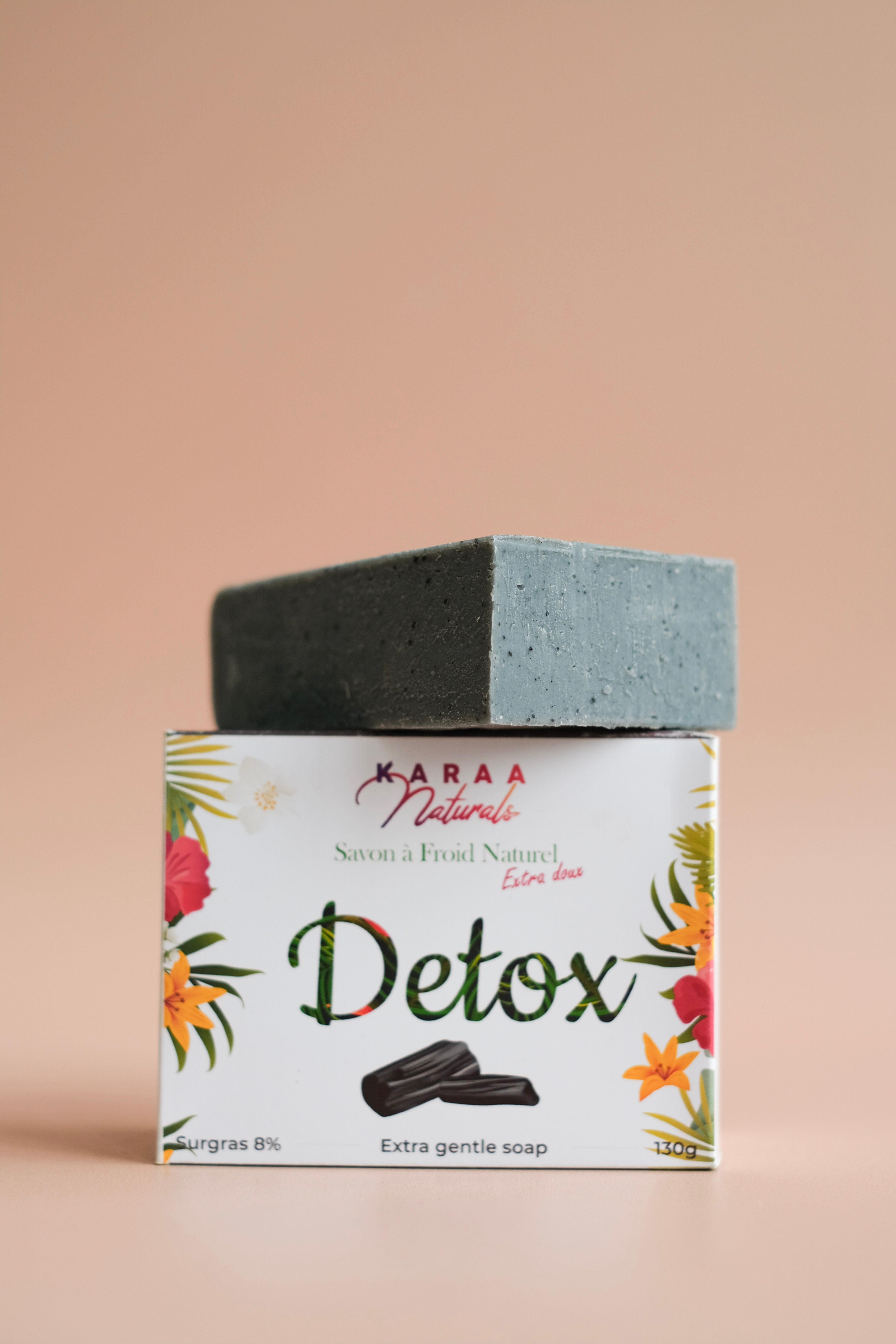 Savon Black Detox (Purifiant et Détoxifiant) Savon à froid naturel de Madagascar 135g